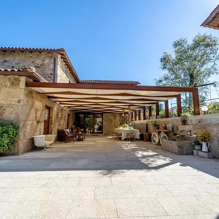 Luxurious House In Braga With Pool Prázdninový dům Barreiros (Amares)