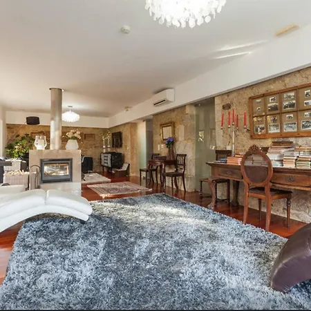 Luxurious House In Braga With Pool Barreiros (Amares)