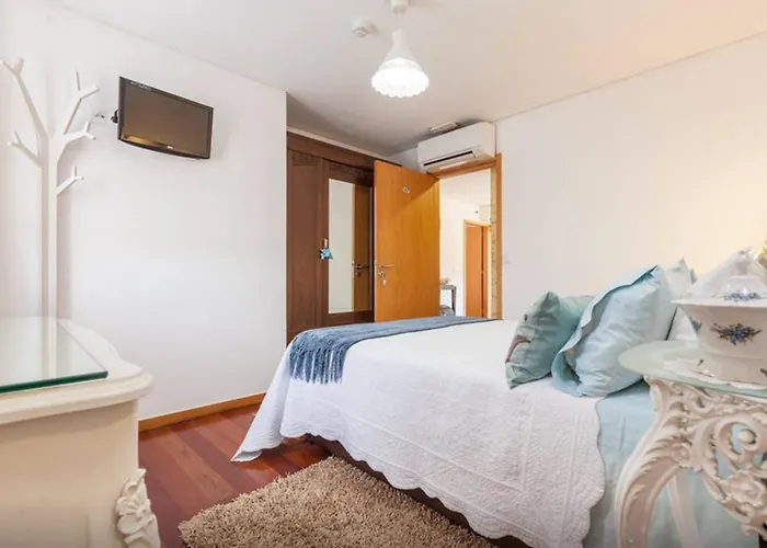 Luxurious House In Braga With Pool Nyaraló Barreiros (Amares)