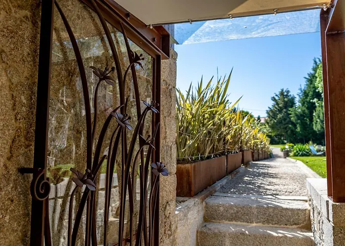 Luxurious House In Braga With Pool بيت للعطل